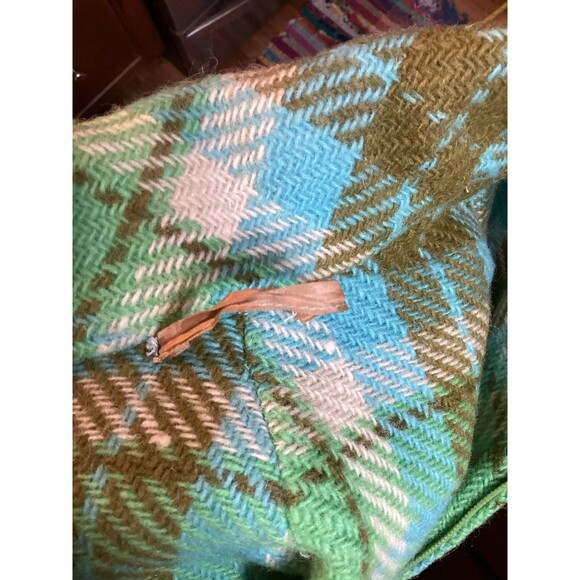 Vintage Green Plaid Fringe Polyester Cape Poncho Shawl Wool Knit Handmade 70s - Picture 11 of 14